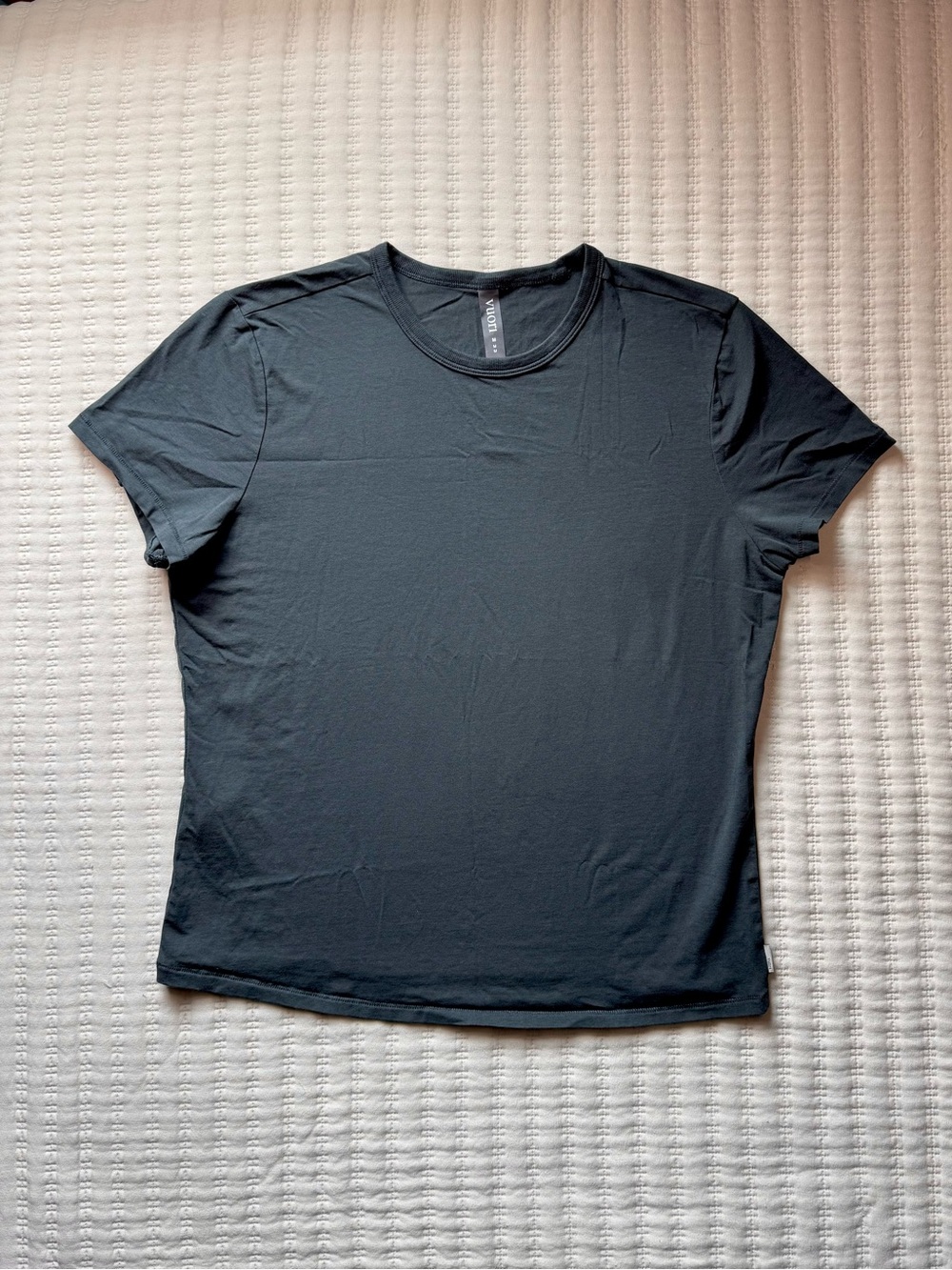 Vuori Black Women’s Short Sleeve Feather Classic Full Length Tee